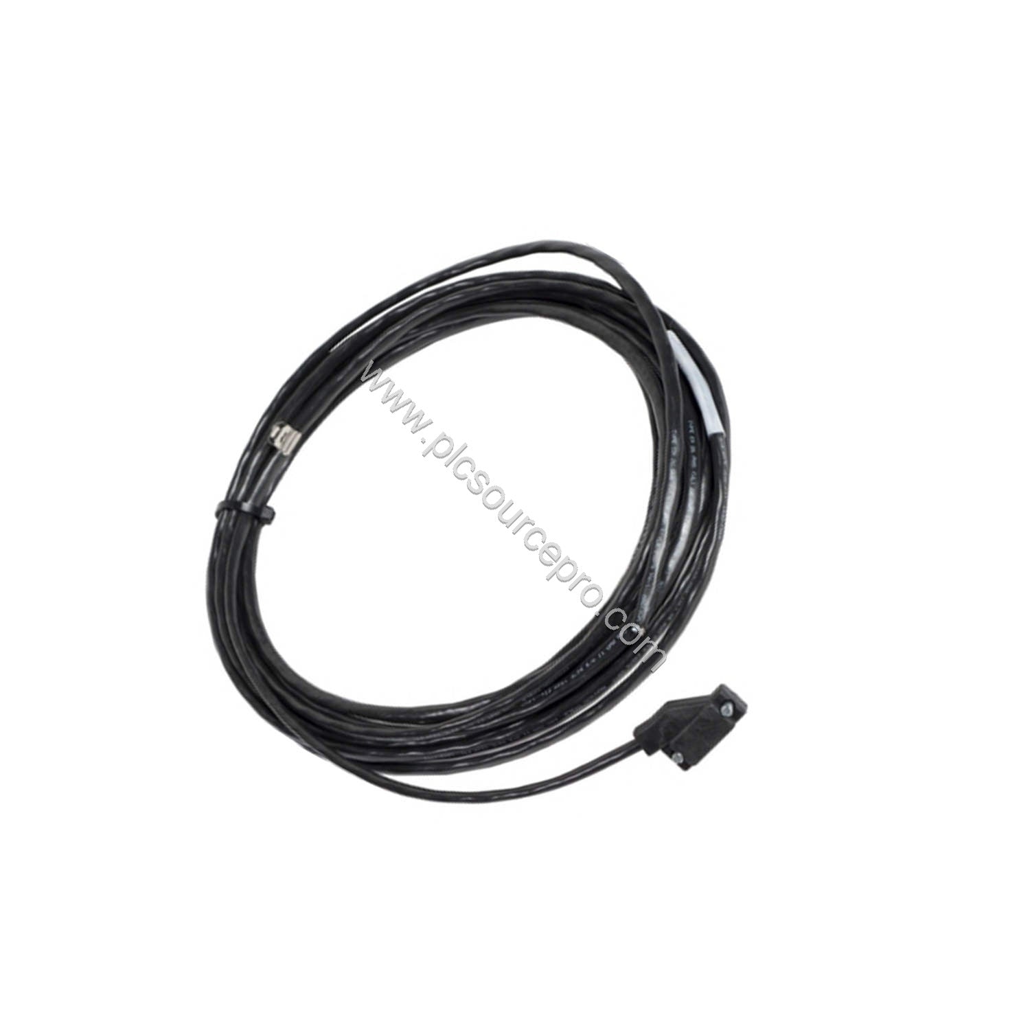 Figure 2: Detail of the Schneider 990NAD21130 cable length and labeling, illustrating its suitability for Modicon Quantum net