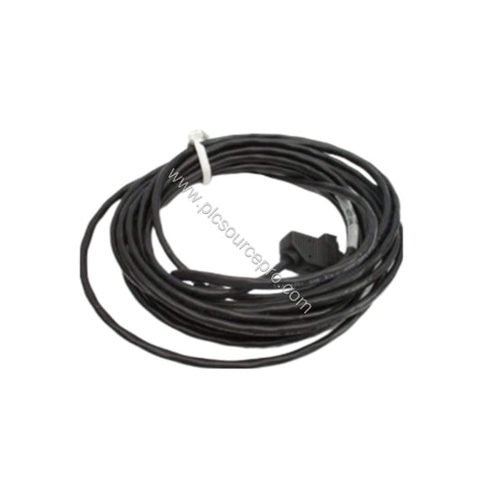 Figure 1: The Schneider 990NAD21930 drop cable features a SUB-D 9 connector on one end and flying leads on the other, designe
