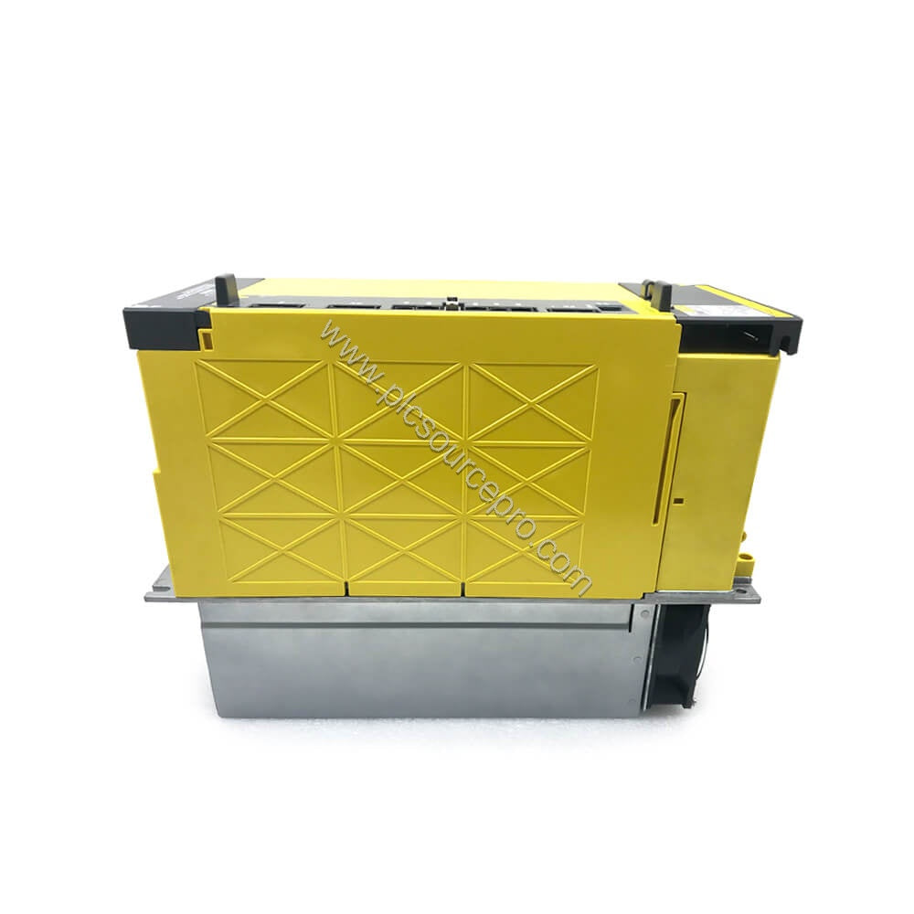 Figure 1: Front view of the FANUC A06B-6250-H045 servo amplifier module showing its industrial enclosure and status indicator